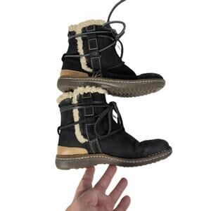 UGG Kids Black Shearling Lace Up Boots US 5 Youth EU 36 Winter Suede S/N 5587
